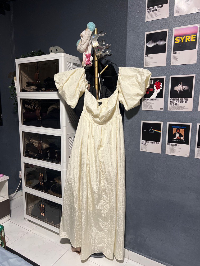 Women's Cream Off-Shoulder Dress