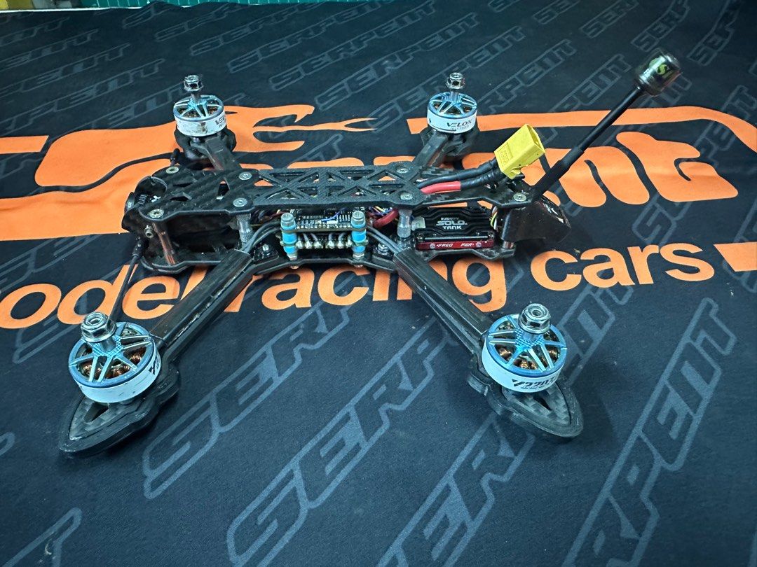 Drone FPV analog mark4 with skyzone 020 googgle Hobbies Toys