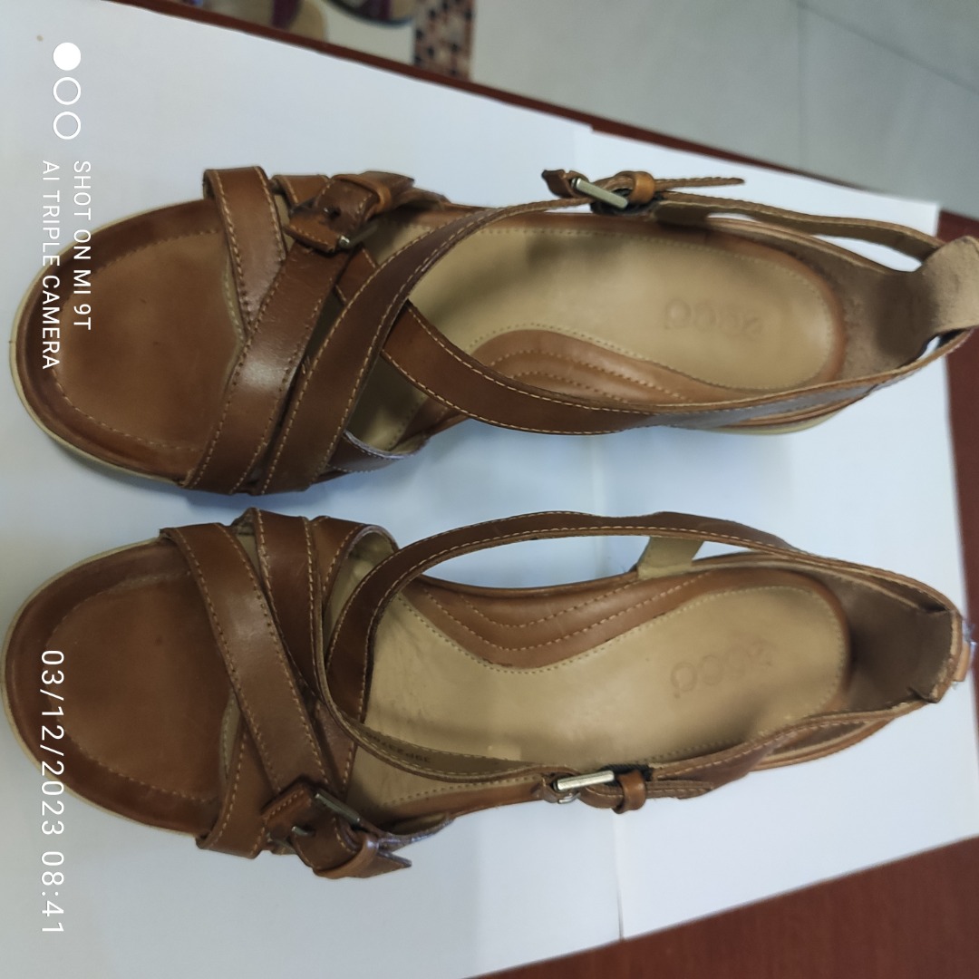 Ecco sandals 39 store