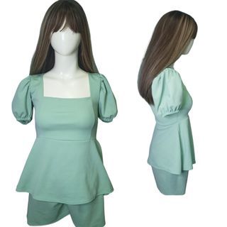 Extra small to small light green coords short and puff blouse