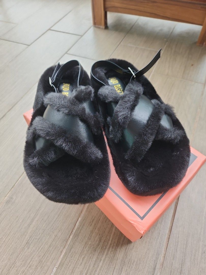 Reike Nen Faux Fur Wedge Sandals in Black