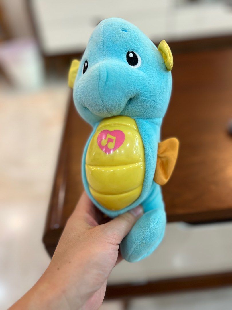 Seahorse soother top