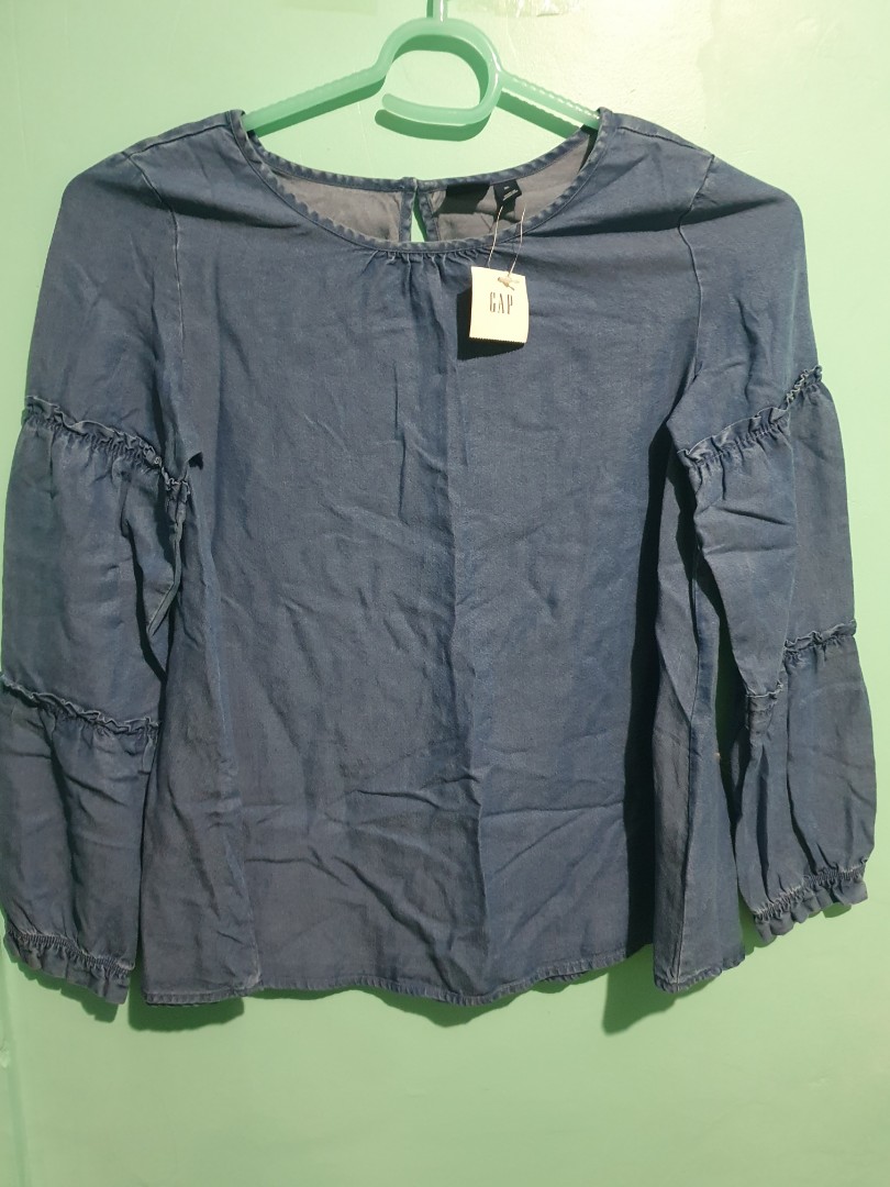 GAP, Women's Fashion, Tops, Longsleeves on Carousell