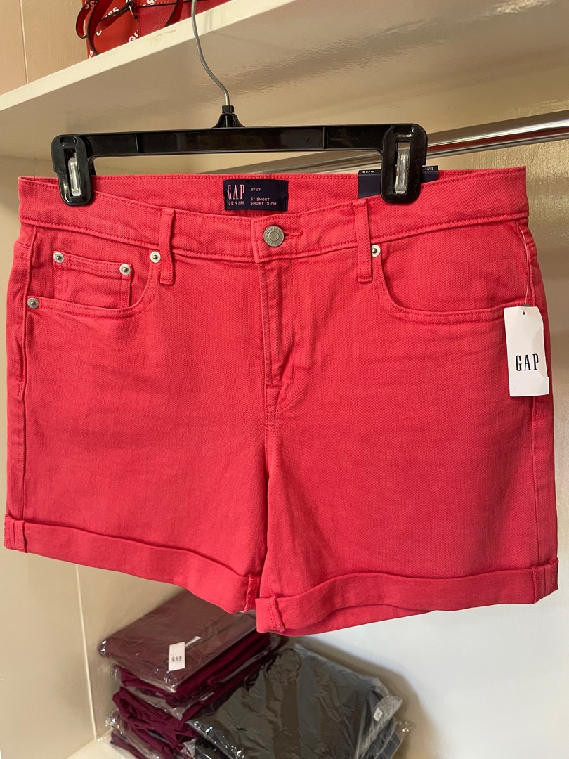 GAP short, Women's Fashion, Bottoms, Shorts on Carousell