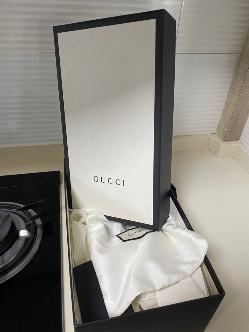 Gucci shoe box shop and dust bag
