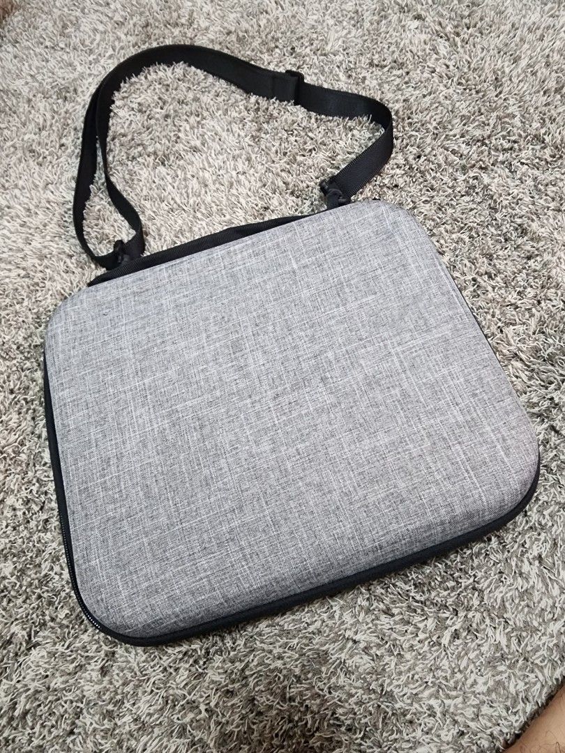 Hardcover deals laptop sleeve