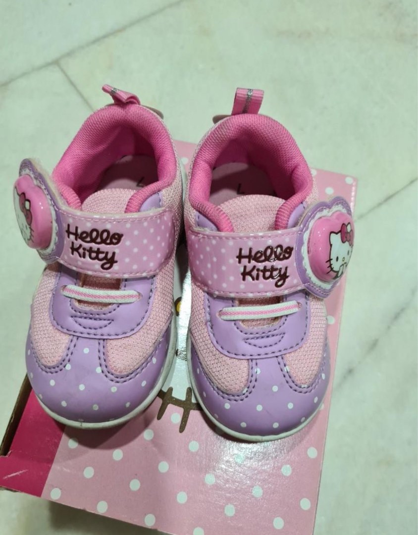 Hello kitty 2024 light up shoes