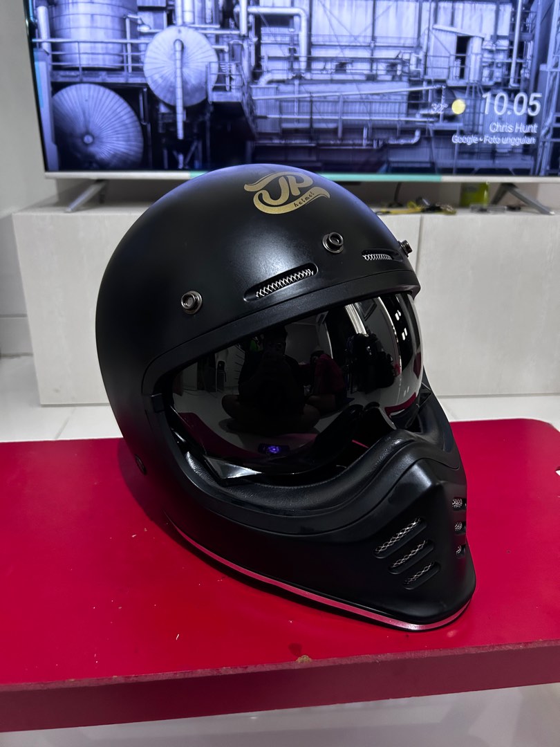helm signature JP helmet, Motor di Carousell