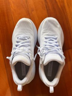 HOKA Bondi 8 Sneaker