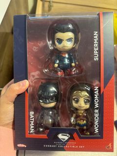 Hottoys batman vs superman wonder woman cosbaby collectible set