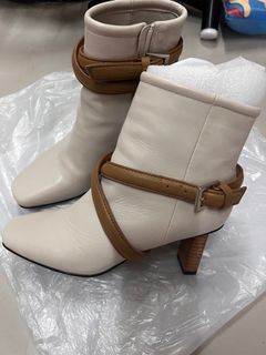 （分類：）位於 。 由 second_hand_22 提交（商品編號 1269092546，圖片 1）。簡介： 。