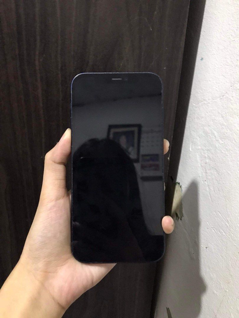 iPhone 12 64gb RUSH (Category: iPhone 12 Series) located in Mandaluyong City. Submitted by aliaxmadi (Listing ID 1269199376, Image 2). Description: ALL WORKING ANY SIM.