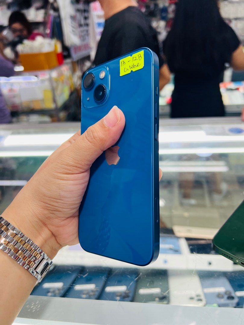 Iphone 13 Globelocked (Category: iPhone 13 Series) located in San Juan City. Submitted by javedsgadgetshop (Listing ID 1269246307, Image 3). Description: OPEN FOR INSTALLMENT VIA CREDIT CARD/GGIVES & SWAP/TRADE-IN! WE BUY AND SELL ( ANYKINDS OF UNIT BINIBILI PO NAMIN)! PTPA : Padelete po f bawal Read ❗️Onhand ‼️ Iphone 13 •128gb •NTC Variant •Good batt health •Globelocked •95% Smoothness •No hidden issue | No Repaired •100% Authentic | Not Refurb