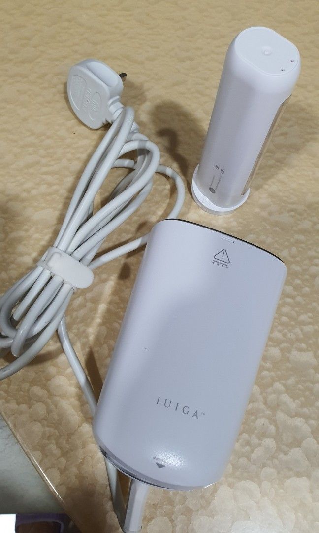 Iuiga Hand held Garment Steamer, TV & Home Appliances, Irons & Steamers