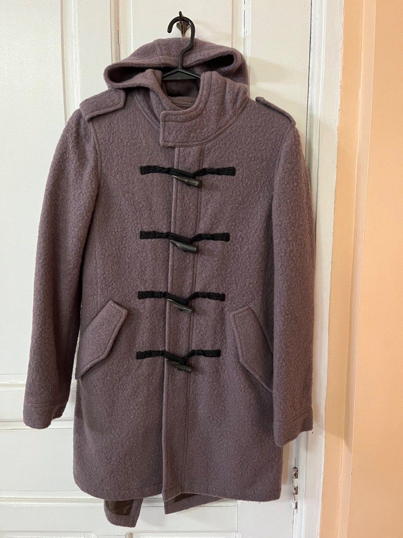 Izzue winter coat in Mauve size M (Category: Coats, Jackets and Outerwear) located in Las Pinas. Submitted by teep_mnl (Listing ID 1269126040, Image 1). Description: Bought in Hong Kong for during a cold Christmas but this will keep you warm and cozy in winter. Used 1x then dry cleaned and kept in storage. With padded lining Flat measurement Shoulder 16” Pit to pit 19” Length 31.5 inches Sleeve length 24”.