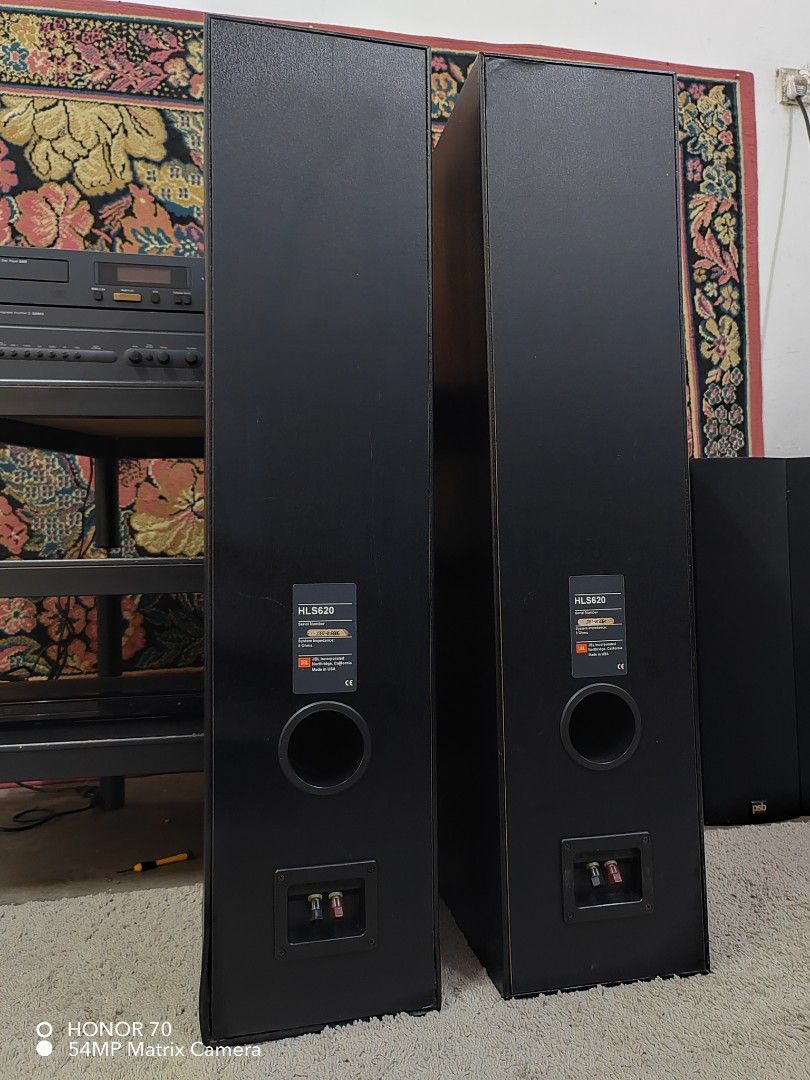 JBL HLS620 floorstand, Audio, Soundbars, Speakers & Amplifiers on Carousell