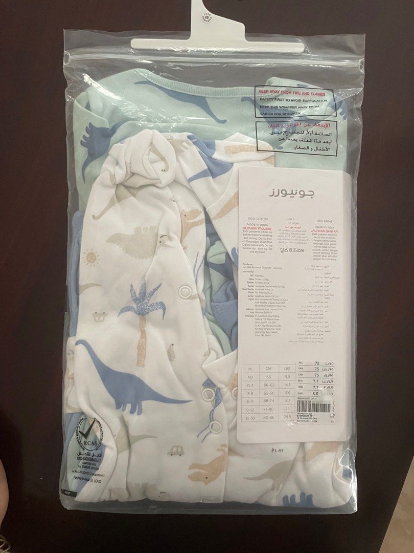 Baby Sleepsuits (Category: Babies & Kids Fashion) located in Singapore. Submitted by prelovedthingamajig (Listing ID 1269123449, Image 3). Description: BNWT Sleepsuits 100% cotton good quality well made and comfortable all details in photos brand : Juniors .