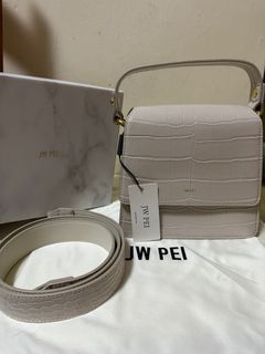 （分類：）位於 。 由 wwigg 提交（商品編號 1269185934，圖片 1）。簡介： 。