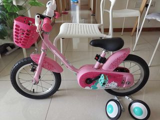 (Category: ) located in . Submitted by kathpreloveditems (Listing ID 1269109881, Image 1). Description: .
