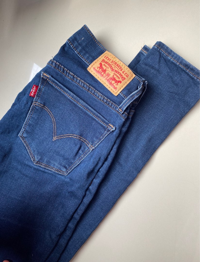 Levi s 710 super skinny jeans Women s Fashion Bottoms Jeans Leggings on Carousell