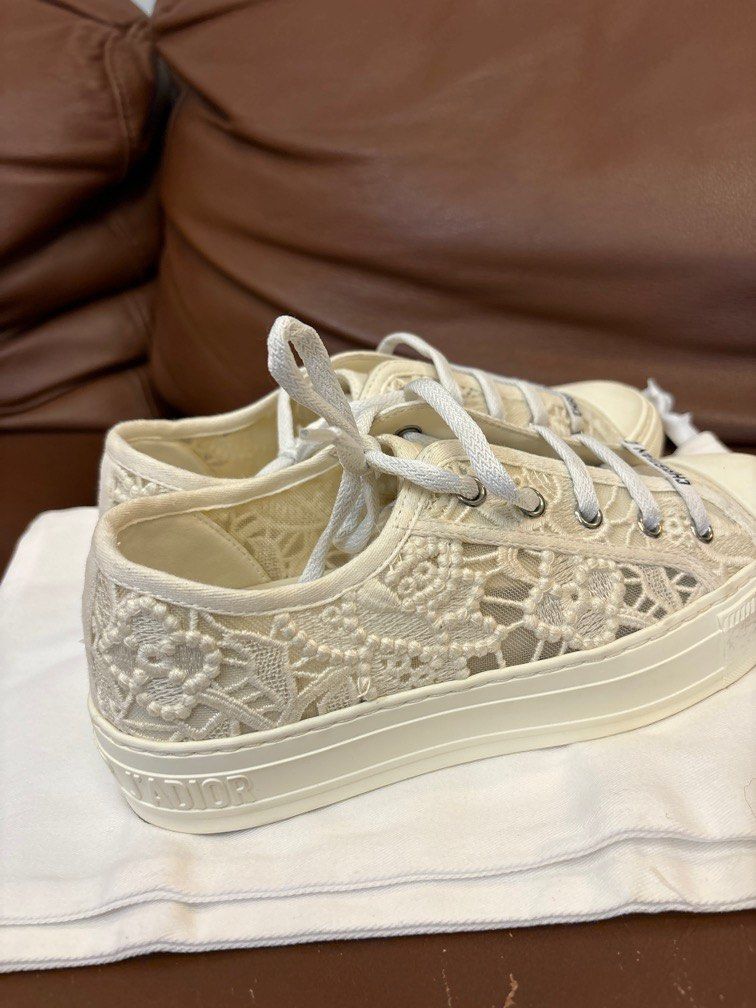 White eyelet converse top