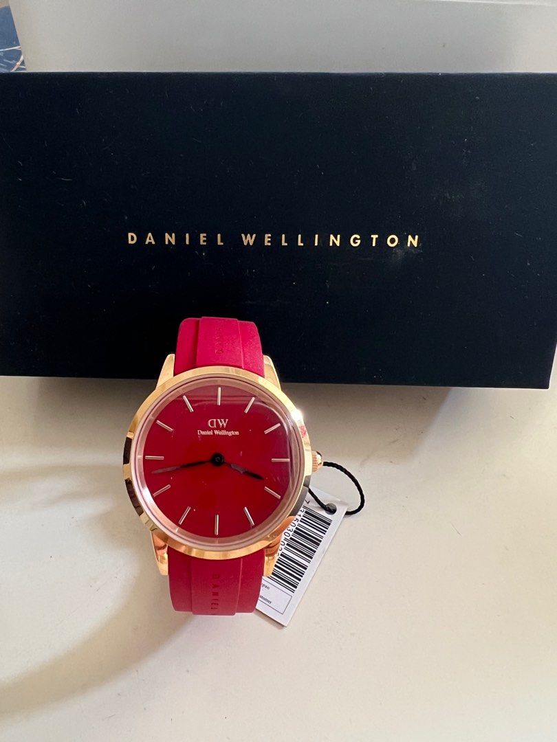 Limited Edition Daniel Wellington Women Watch