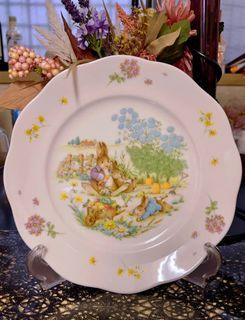 Loved By Children & Adult NARUMI Bunny Porcelain Dinner Plate 24cm, As Good As New! A Rare Find 25cm