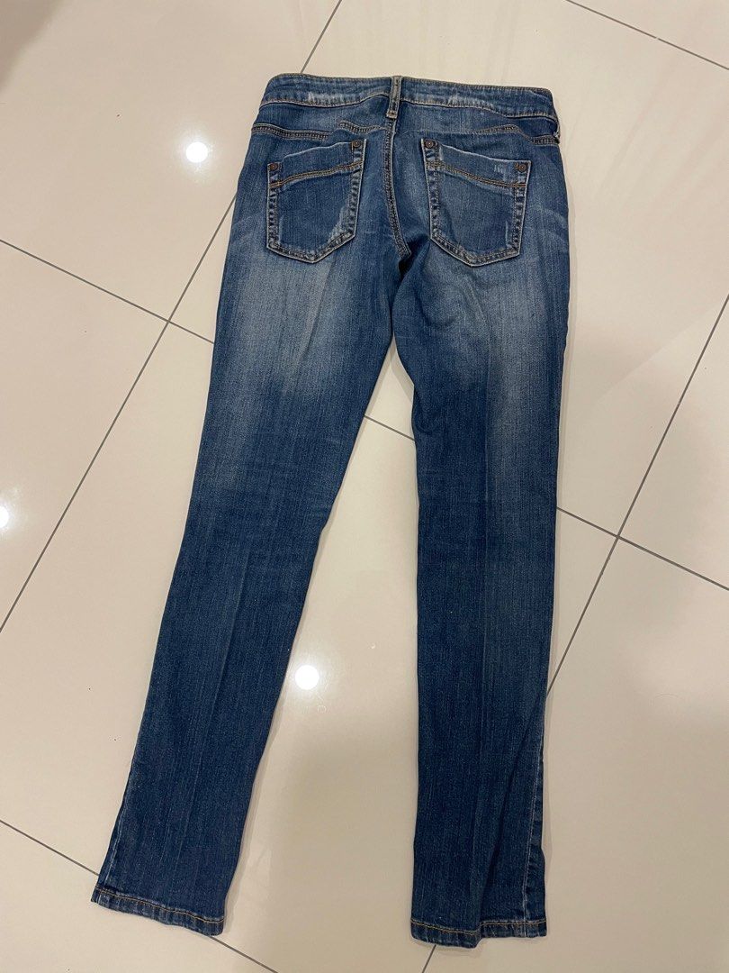 Mango bianca jeans Women s Fashion Bottoms Jeans Leggings on Carousell