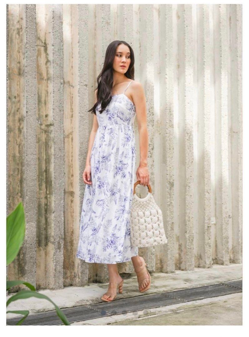 Maxi blue sales floral dress