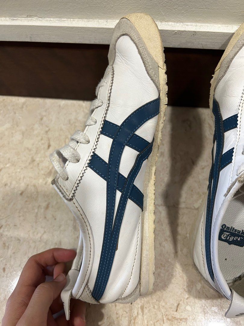 Onitsuka tiger mexico 66 slip hot sale on on feet