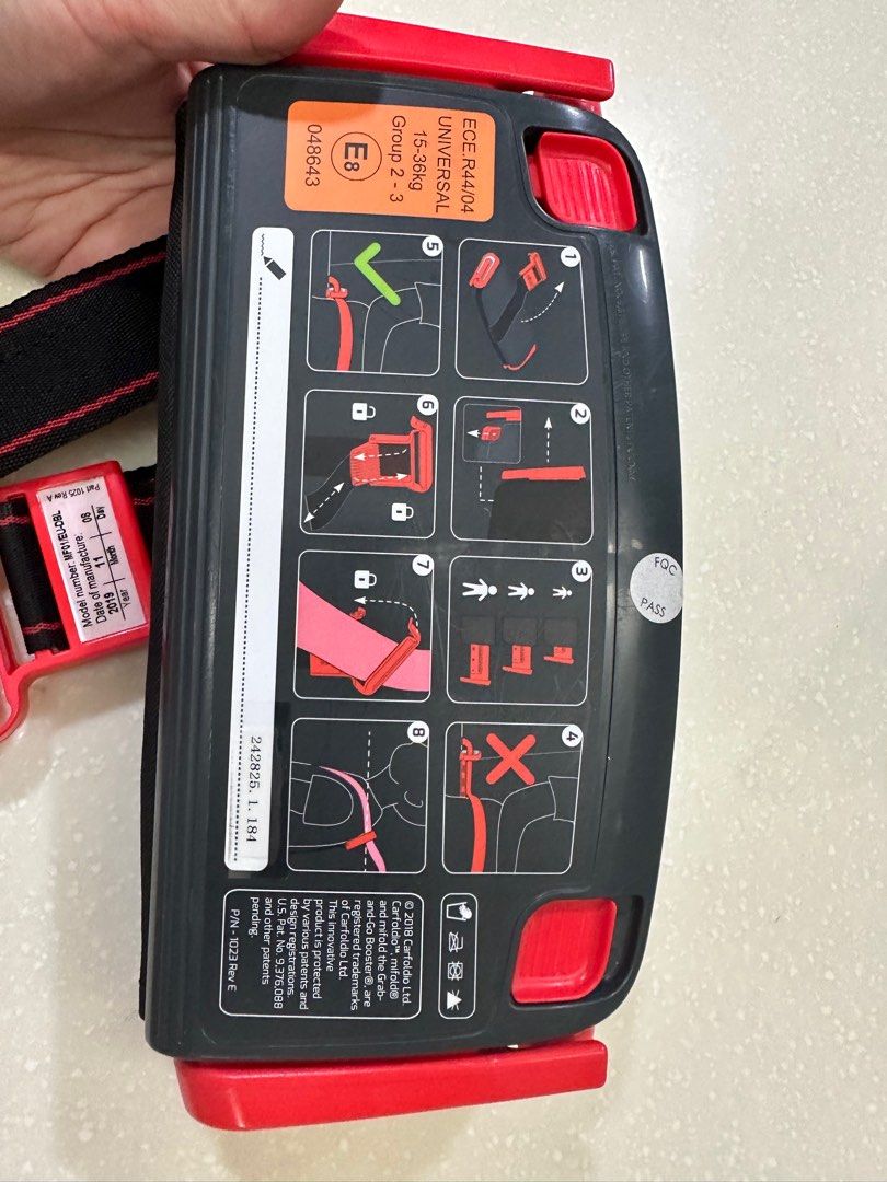Mifold grab and go carseat booster