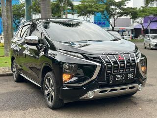Mitsubishi Xpander Ultimate 2019 AT Black mulus terawat service record dp cukup 25jt aja