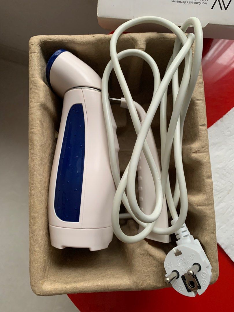 Moving Out SALE Salav Travel Steamer for Garment Handheld