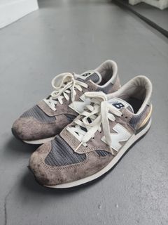 Men's 247v2 sneaker store
