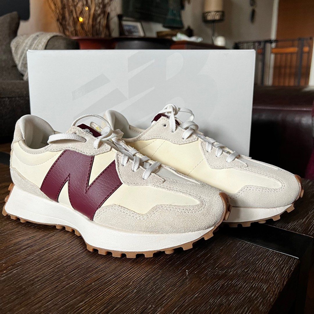 Burgundy new balance top size 3