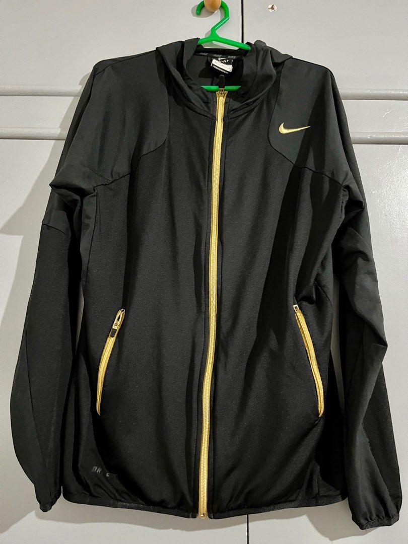 Nike Men s Sweat Jacket Black Gold Men s Fashion Coats Jackets and Outerwear on Carousell