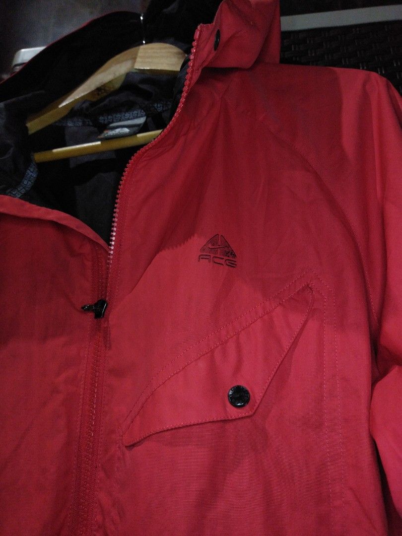 NIKE ACG WINDBREAKER (Category: Coats, Jackets and Outerwear) located in Makati City. Submitted by crilly (Listing ID 1269238654, Image 2). Description: NIKE ACG WINDBREAKER LxW - 27.5x21.5 NEED WASH 849PHP + SHIPPING FEE • PAYMENT METHOD - [PAYMENT FIRST] GCASH ONLY • NO COD / COP READ FIRST BEFORE PURCHASING❗❗❗ • MINE BASIS • NEVER HESITATE TO DM FOR PHOTOS AND DETAILS. • ALL SALES ARE FINAL, DON'T LOWBALL • ALL ITEMS ARE THRIFTED SO MANAGE YOU