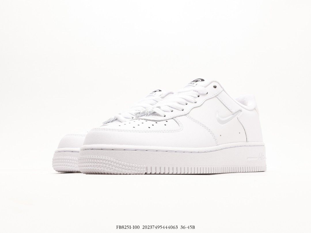 Nike air force hotsell 1 07 se junior