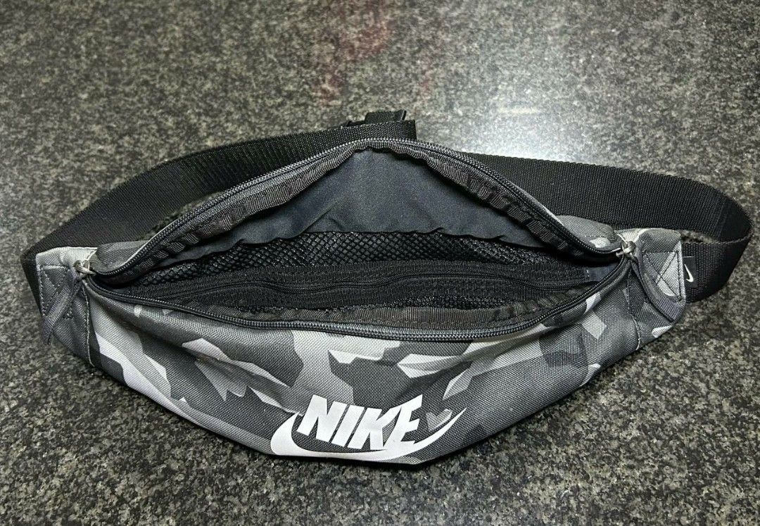 Nike belt top bag black