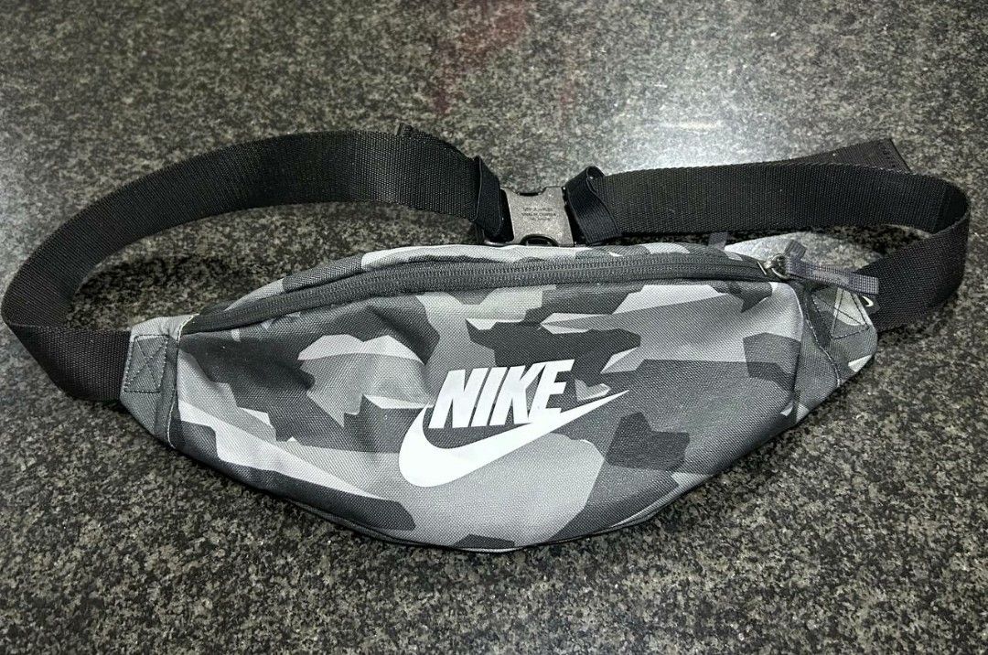 Nike fanny pack camo store