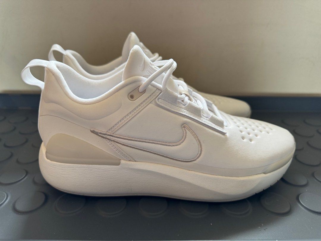 Nike 1.0 online