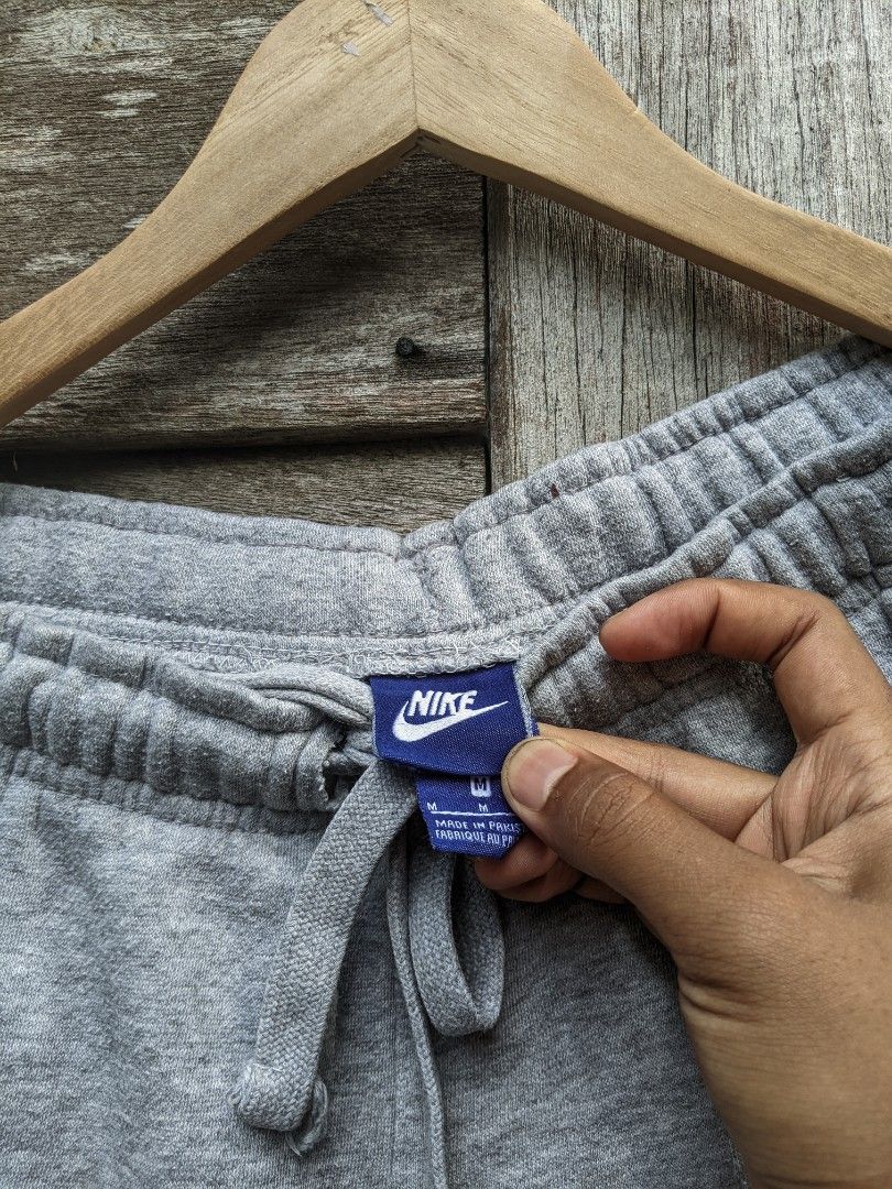 Nike Joggerpant Men s Fashion Bottoms Joggers on Carousell