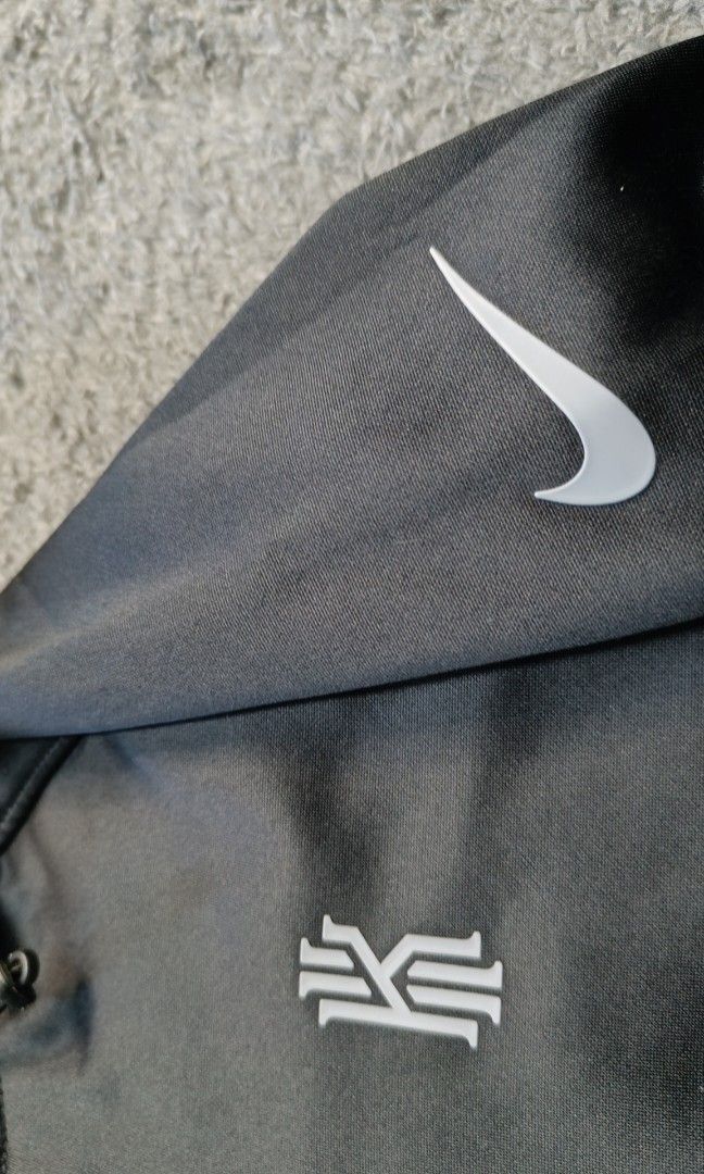 Kyrie discount therma hoodie