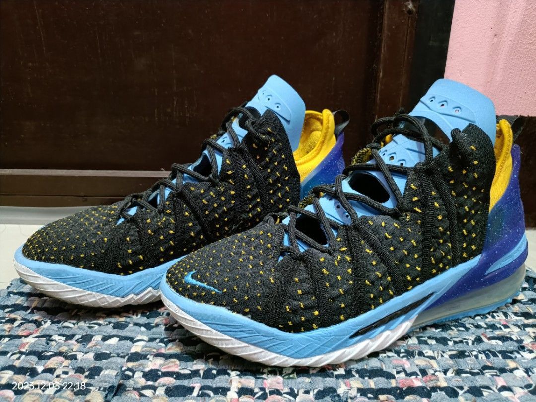 Laker on sale color lebrons