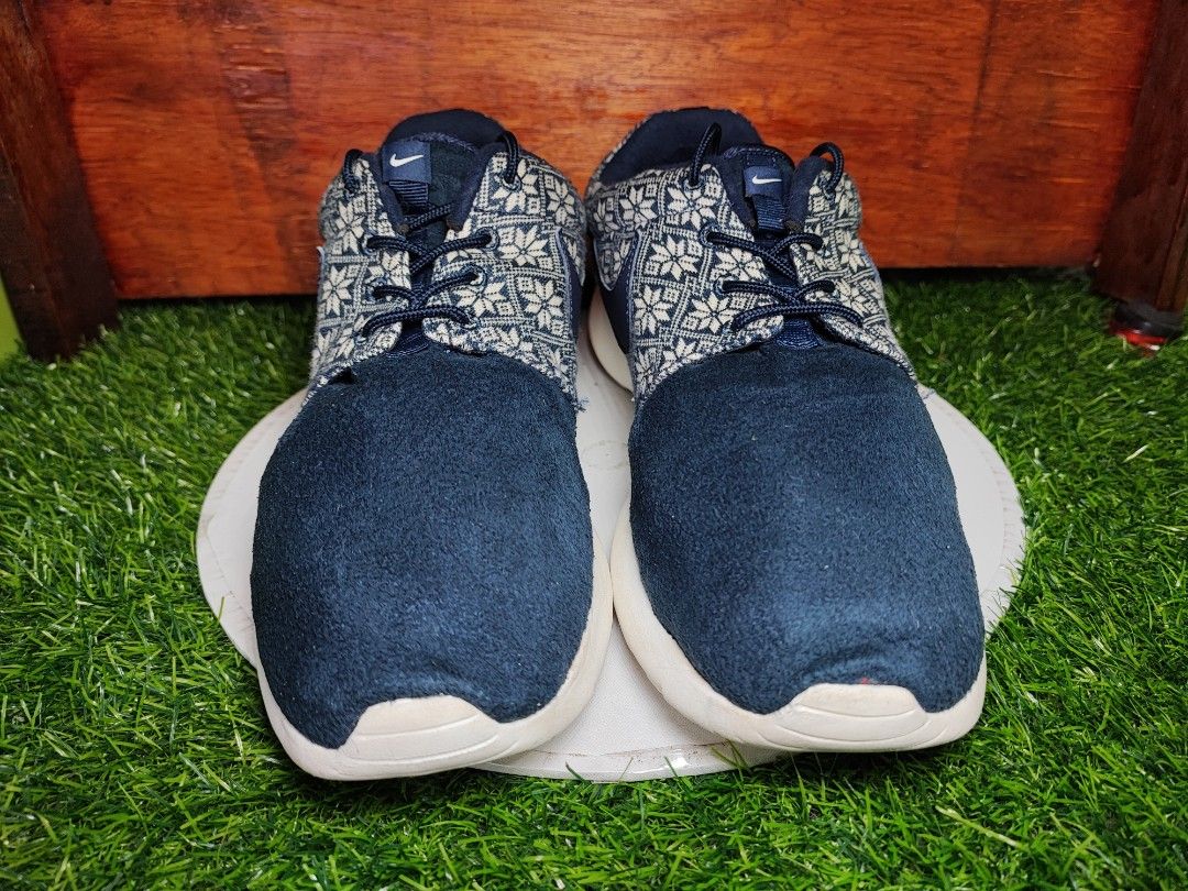 NIKE ROSHE ONE WINTER YETI BLUE 8.5 UK Men s Fashion Footwear Sneakers on Carousell