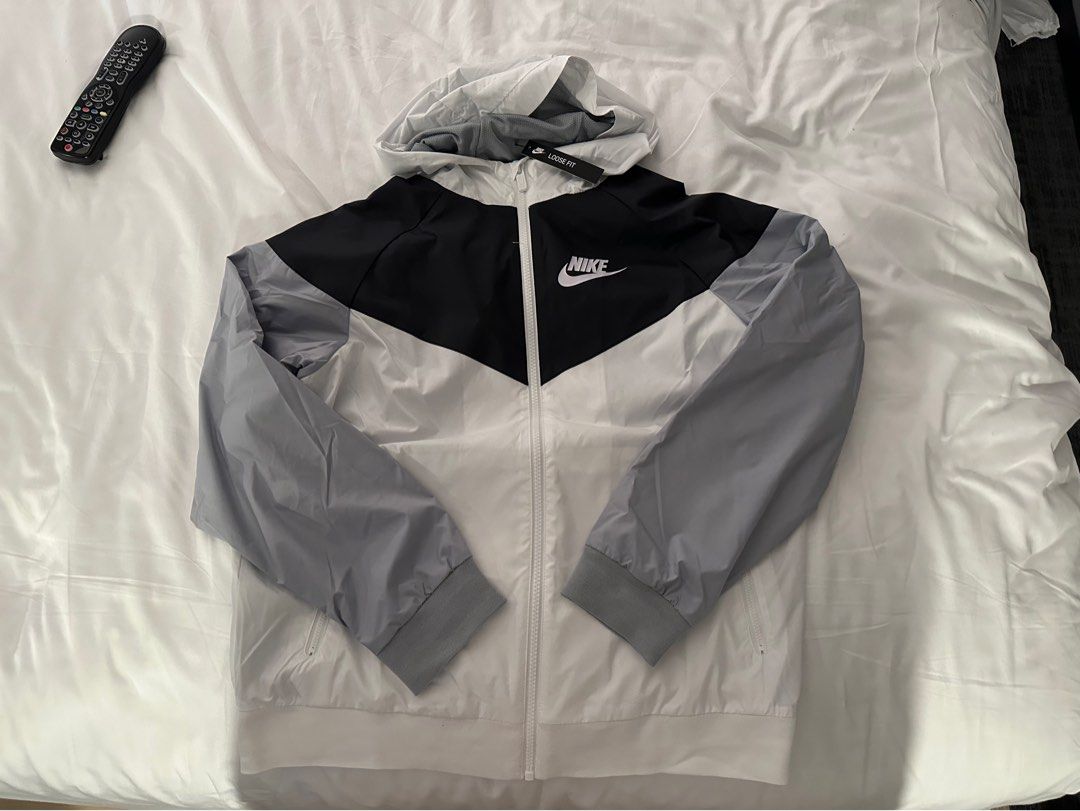 windbreaker jacket nike black and white