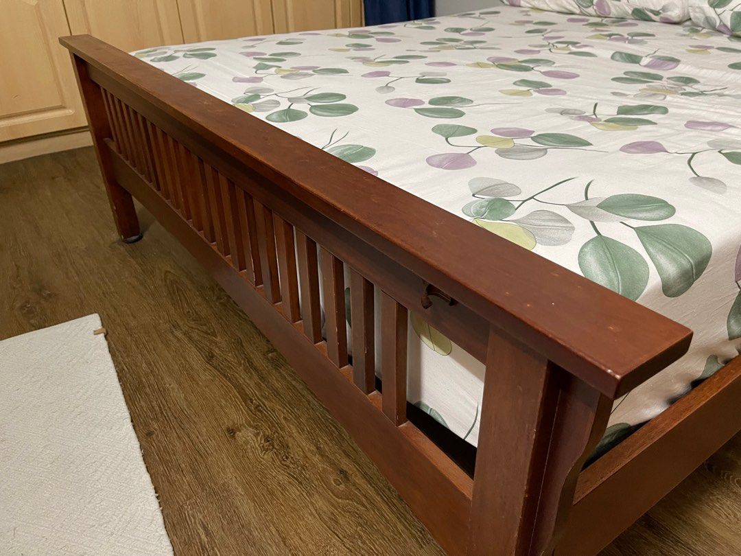 Picket & Rail bedframe, Furniture & Home Living, Furniture, Bed Frames