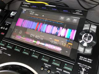 （分類：）位於 。 由 mccon 提交（商品編號 1269154727，圖片 1）。簡介： 。