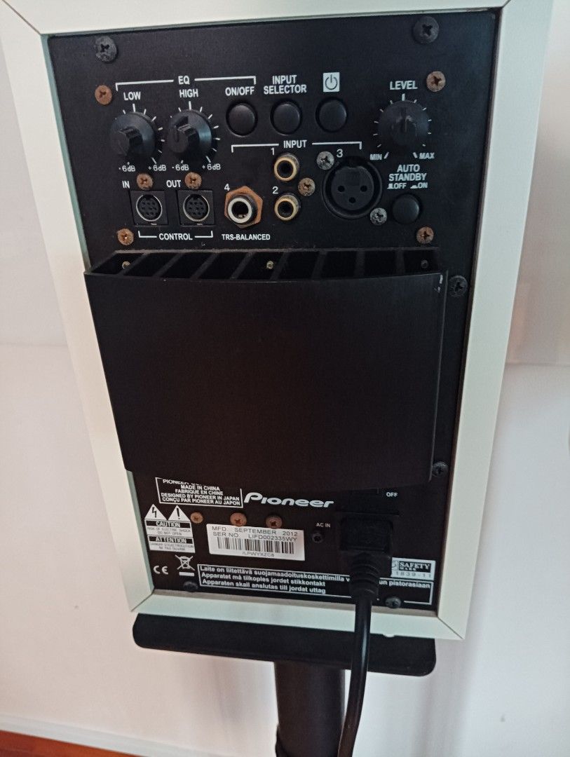 Pioneer Studio Monitors with stand, Audio, Soundbars, Speakers & Amplifiers on Carousell