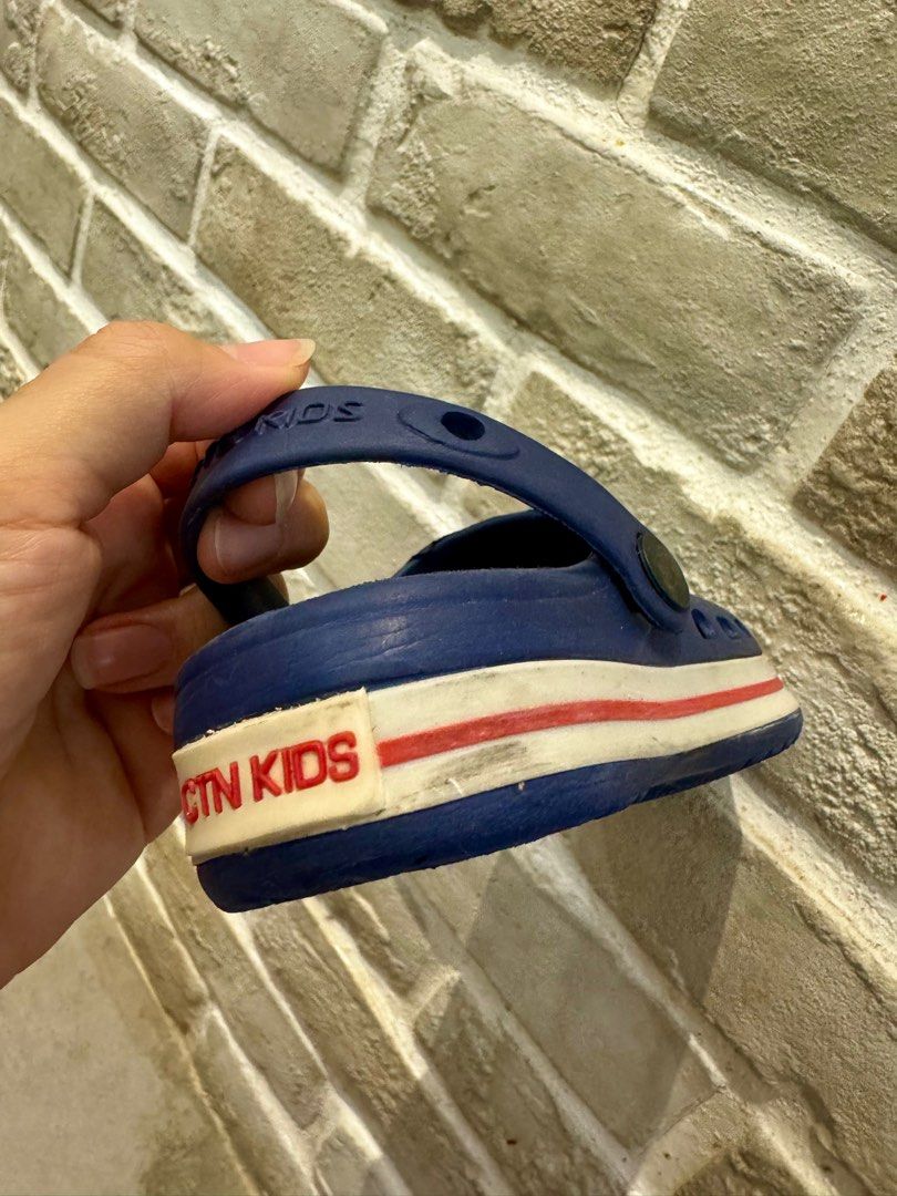Cotton online on crocs